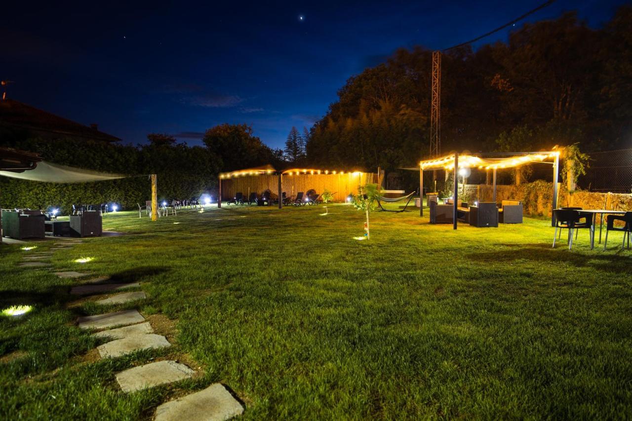 Celenis, Hostel Caldas De Reis